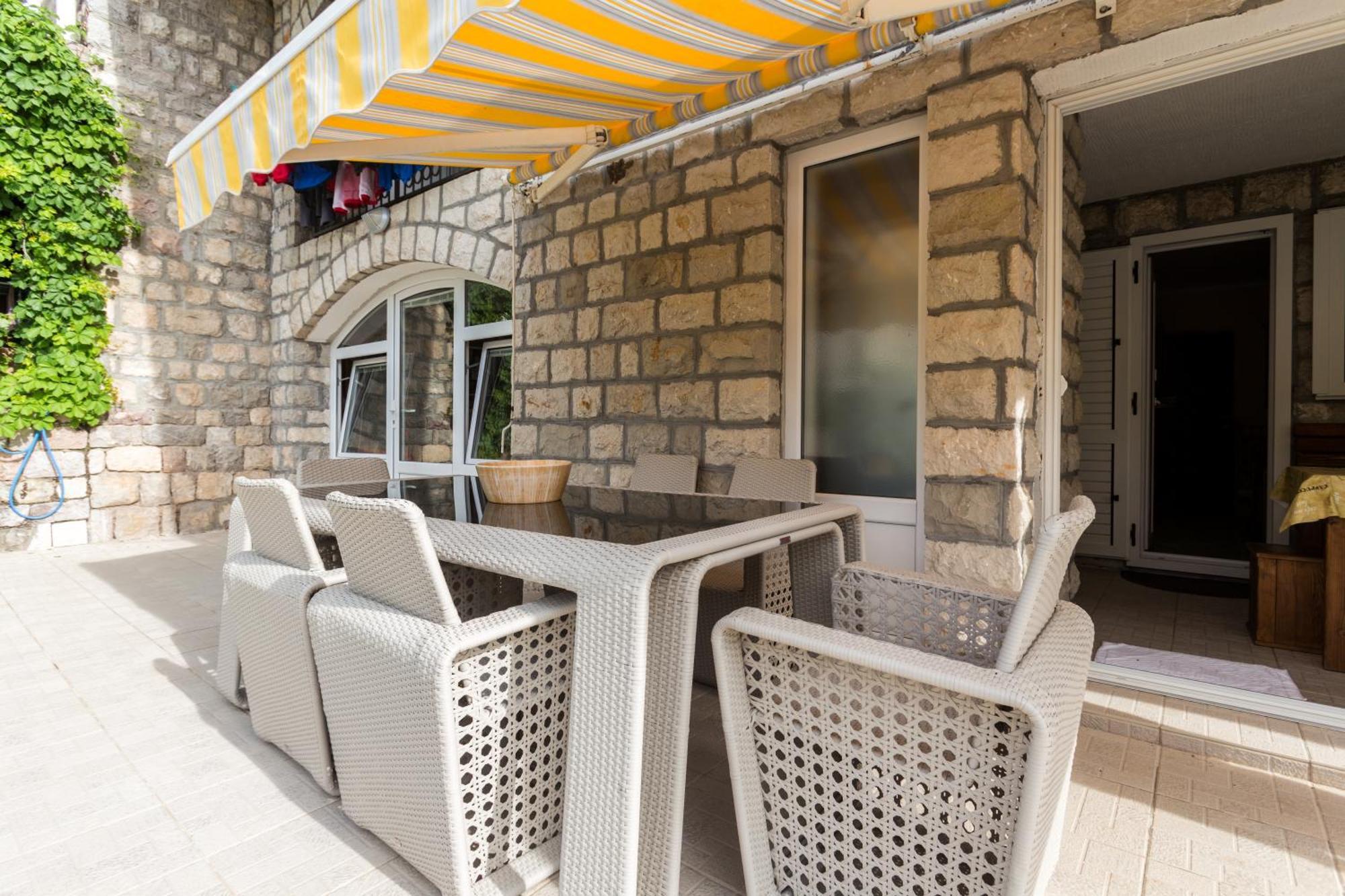 Apartments Varja 스베티스테판 외부 사진