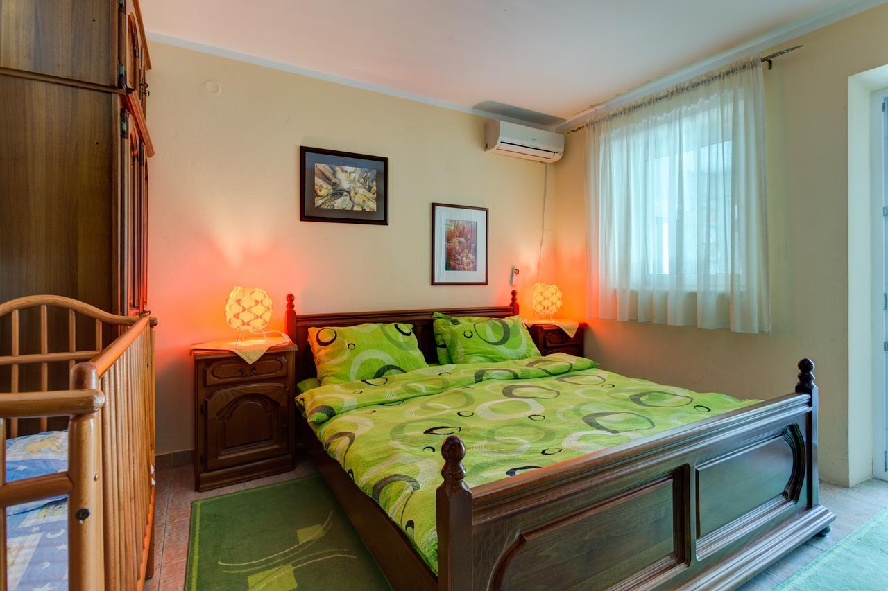 Apartments Varja 스베티스테판 외부 사진