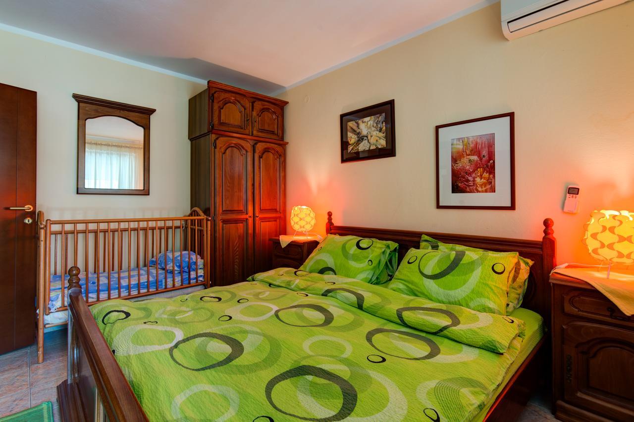 Apartments Varja 스베티스테판 외부 사진